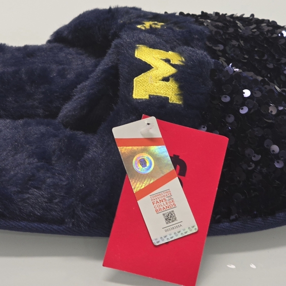 FOCO Women's NCAA University of Michigan Ladies Sequin Fashion Slippers - Picture 5 of 5